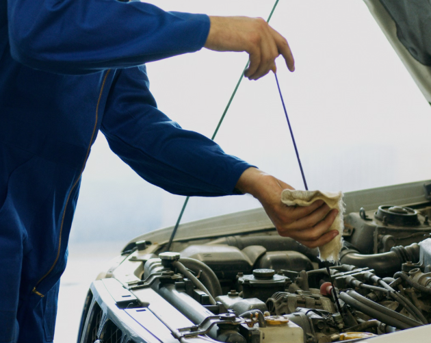What Happens During a Professional Oil Change at Pearl City Auto Works?